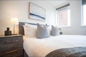 Town Centre Apartment - 2 bed, 2 bath in Slough