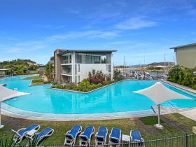 Blue on Blue Apartment 823