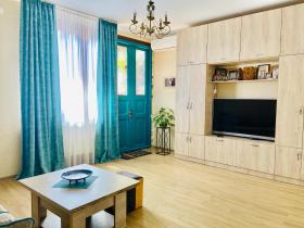 9 Borbalo Street Apartment with terrace