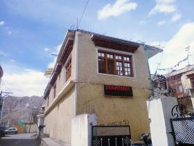 Travellers House Mahey