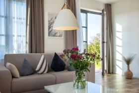 Urlaub de luxe unter Reet Inseldomizil Stolpe Thoresen