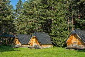 Eco Camp Chalets pod Gorom