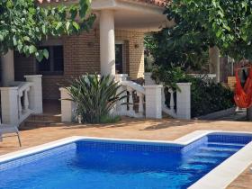 Riumar "Maria Luise", 600m to beach, private pool, On-Site-Service, dog beach