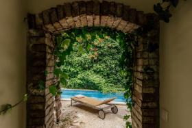 Villa Potoka Palace - 4 Bedroom Villa - Central and Private Setting - Spa and Sauna