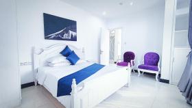 Queen Central Apartment Hotel