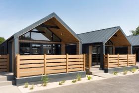 Holiday Golden Resort