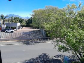 Bergsig Bread & Barrel