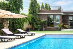 Villa lumineuse avec piscine à Ngaparou