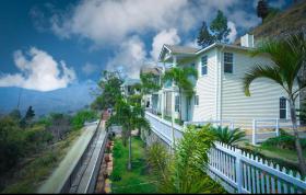 Le Reve Valley - Canadian cottage 3