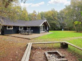 Four-Bedroom Holiday home in Væggerløse 8