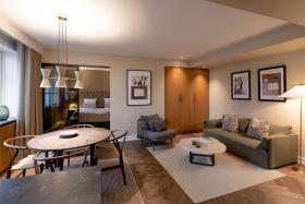 Hypernym Luxury Hotel Apartments