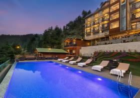 juSTa Cliffend Resort & Spa Mashobra