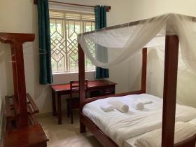 Bwindi Guest House