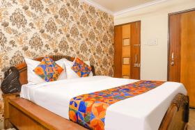 Itsy By Treebo - RG Cottage