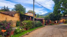 Villa Patzcuaro Garden Hotel & RV Park