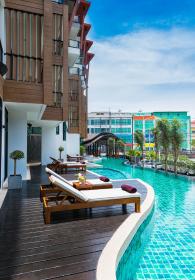 The Lunar Patong - SHA Certified