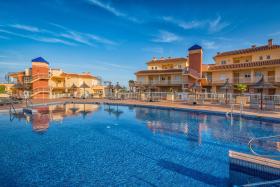 Malibu Mansions Condo B5 by Rafleys