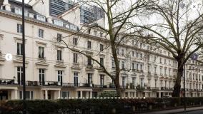 Superb 3 bed 4 bathroom Central London Flat
