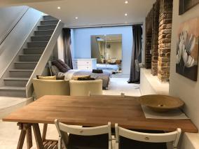 Hoxton Subterranean Appartment