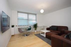 Camden Town Spacious 2 Bedroom Apartment - Sleeps 5 guests!