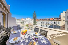 Palais l'Escurial AP4069 by Riviera Holiday Homes
