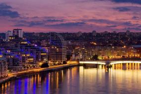 Battersea Reach Luxury Riverside Apartment