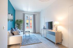 3 FODERE - Magnifique 2 pieces - Quartier du Port - Dernier etage