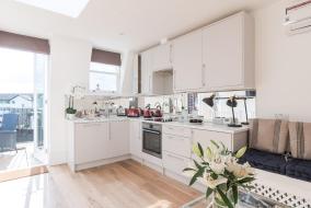 Fulham Broadway 1 Bed - Sw Balcony - Pet Friendly