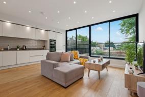 Dalston Three Bed Apartment by MySquare
