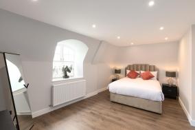 Centre London Flat 2BDR AC Sleeps 4 Family Only