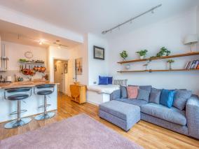 Pass the Keys Balham Modern Cosy Apartment