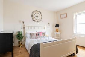 Spacious 1 Bed Oxford Street Apartment - Sleeps 4