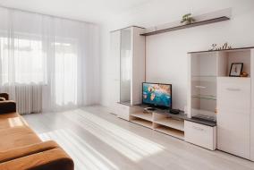 Apartament 2 camere, decomandat, in zona centrala