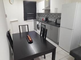 Two bedroom apartment close to central london