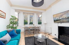 Chelsea Charm l Radiant 3BR Apartment Elegance