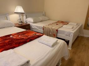 Two Bed Holiday Apartment London
