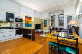Luxury Large 1 Bed Apartment with Garden in Hampstead Min 3 nights