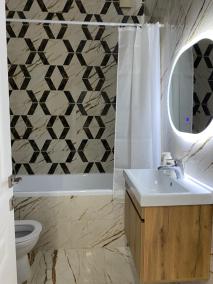 Solnecnaa kvartira radom s EXPO