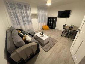 Comfortable 2 Bedroom On Tower Bridge