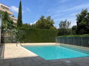 LA VILLA ONDINE - Spacieux appartement sur les collines Nicoises - Piscine - 2 parkings - Clim - Wifi