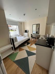 Flat 1, 128A Belsize Road NW6 4BG LONDON