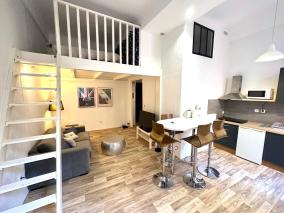 Studio mezzanine sur le port