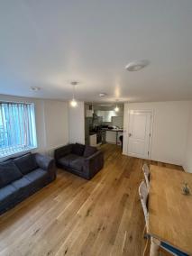 New build 2 Bedroom with 2 Bath in London