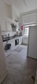 Cricklewood Broadway Guest Home