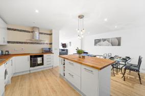 Casa Mansa - Serviced Apartment, London