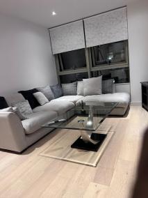 Luxury Royal Wharf 2 Bed