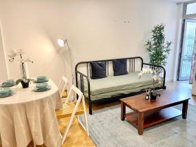 Modern Patio Flat close to Sation & Canary Wharf