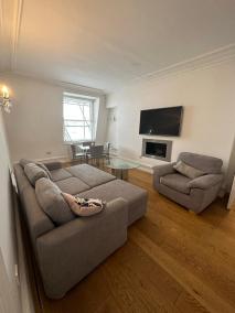 1BR Deluxe in Knightsbridge KB91