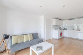 Vibrant 1BD Flat w Private Balcony Camberwell!