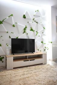 Triangle - Modern Vibes Central Designer Studio - Minimalist Design
